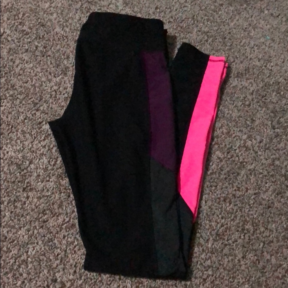 Athletic leggings